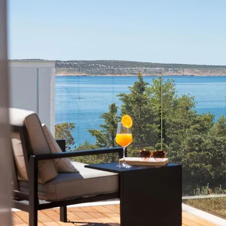 Opera By Interhome *