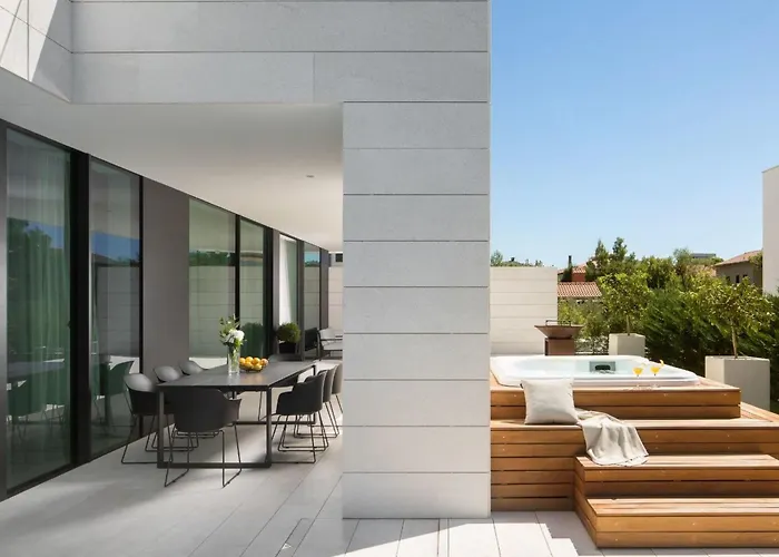 Opera By Interhome *